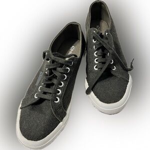 Wool Superga Olive Green sneakers, size 9 (fit like 8.5)